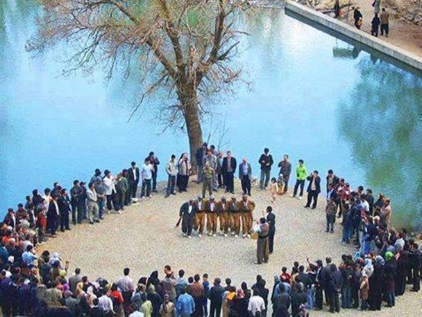 جشنواره هنر و سوغات استان‌های کشور در کرمانشاه برگزار شده است