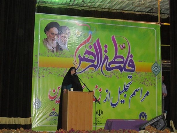 ایجاد 2800 شغل با ساماندهی مشاغل بانوان/کسب رتبه ی برتر امور بانوان کرمان در کشور