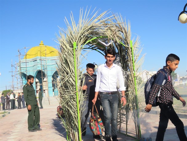 دومین کاروان راهیان نور شهرستان خنج، عازم مناطق عملیاتی جنوب شد