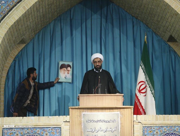 نهاد نماز جمعه یک جایگاه فراجناحی و انقلابی است