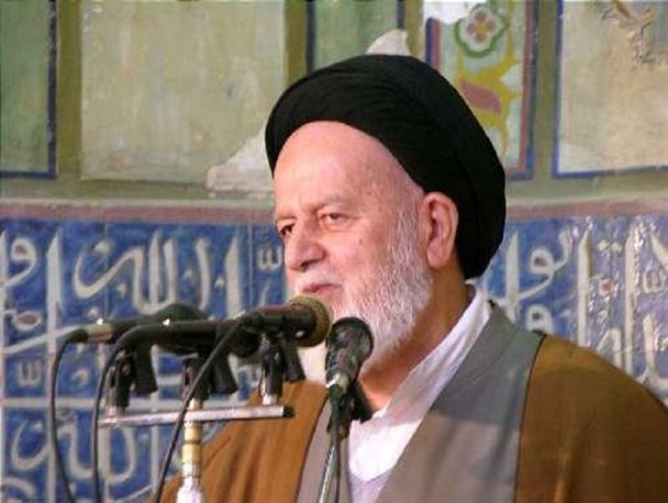 بازاریان با حفظ عدالت و انصاف به محرومان کمک کنند