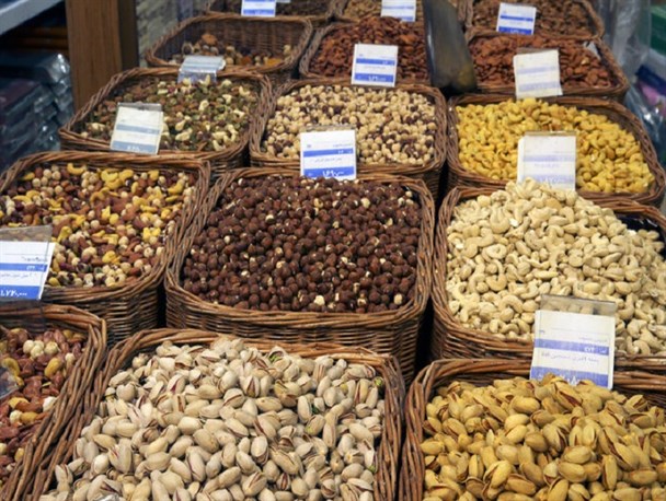 قیمت آجیل نسبت به سال گذشته ۴۰ درصد افزایش یافته است/ گردو در بازار نایاب شد