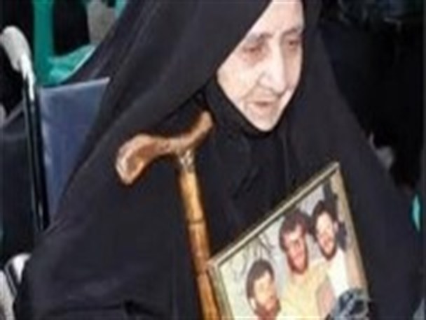 میانگین سن مادران شهدا به ۸۵ سال رسیده است/ درخواست خانواده شهدای خراسان جنوبی برای دیدار با رهبری