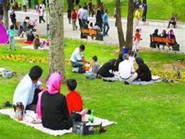 گردشگران و شهروندان از عملکرد شهرداری کامیاران راضی بودند