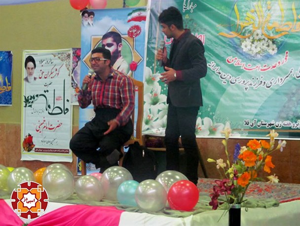 جشن میلاد کوثر با اجرای طنز قارنلی در آق قلا برگزار شد + تصاویر