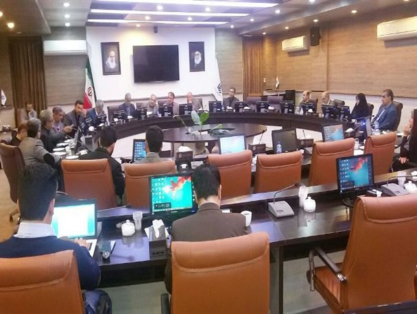 ضرورت عرضه اقلام فرهنگی ایرانی اسلامی در بازار همدان