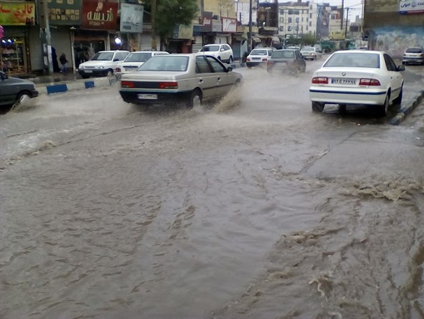 خیابان آزادی شهر قدس به  دریاچه آزادی تبدیل شد