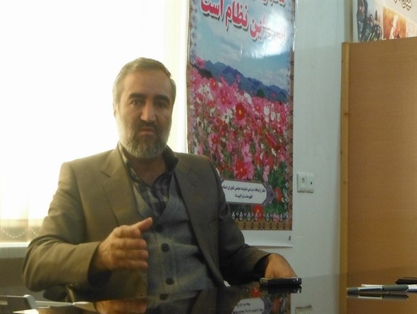 دولت در واگذاری تصدی‌گری‌ها و مجوزها به بخش خصوصی "خسیس" است