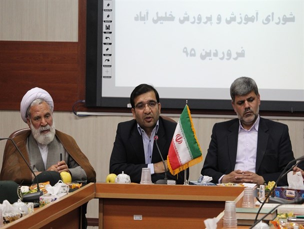 ارتقاء و تکریم جایگاه معلمان یک وظیفه همگانی است
