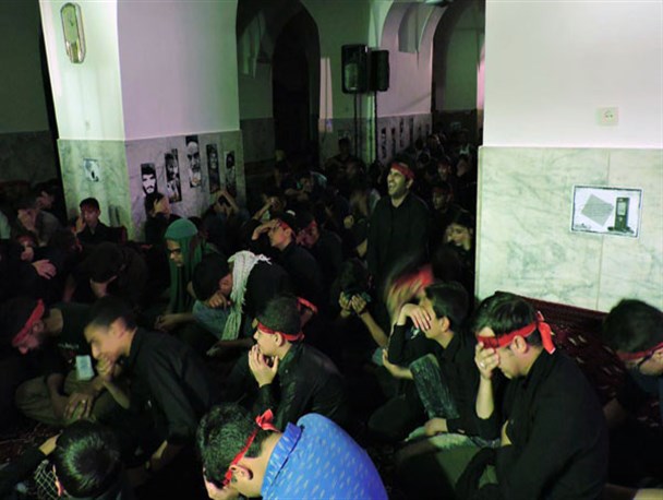 برگزاری آیین عزاداری وفات حضرت زینب (س) در آستان امامزاده سید غیاث الدین مهریز
