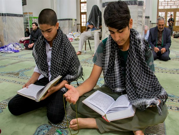 مراسم معنوی اعتکاف در شهر طبس برگزار شد/ تصویری