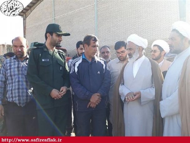 نماینده مقام معظم رهبری در سپاه از مناطق سیل زده پلدختر بازدید کرد+عکس