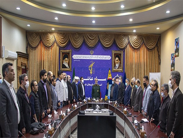 دیدار فرمانده سپاه عاشورا با هنرمندان در هفته هنر انقلاب اسلامی