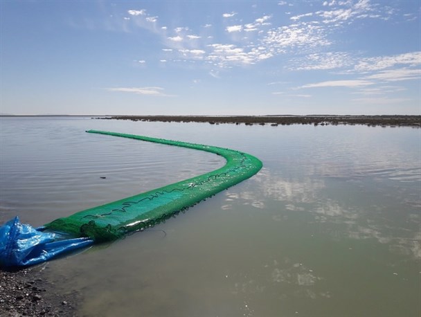 طرح ضربتی پاکسازی نقاط آلوده به قاچاق سوخت و کشف ۵۰ هزار لیتر گازوئیل قاچاق هرمزگان
