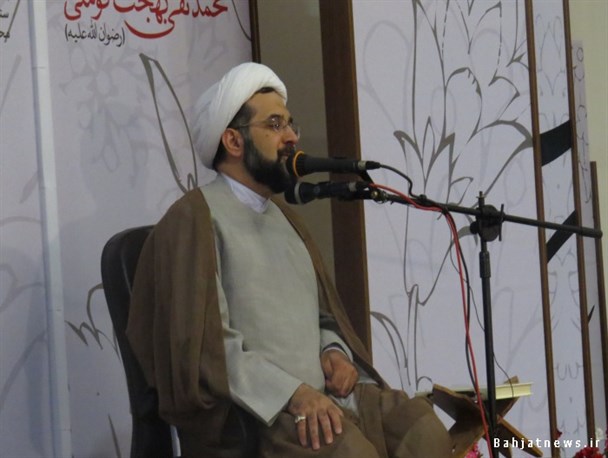 آیت الله بهجت به رهبری فرمودند که تضمین می‌کنم اولیاء الهی شما را تنها نمی‌گذارند