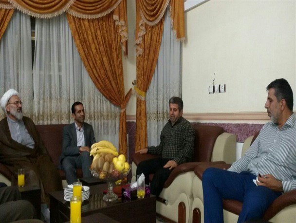 دیدار تعدادی از مسئولین با جانبازان شهرستان بندرماهشهر+تصاویر