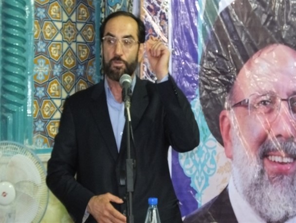 اعتماد مردم به دولت یازدهم سلب شده است/ باید تلاش کرد که انقلاب به مسیر خود برگردد