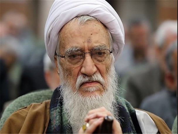ساده زیستی افراد نفوذ کلام آنها را در دل مردم بیشتر می کند/مسئولین باور کنند دشمن هدفی به جز دشمنی  ندارد