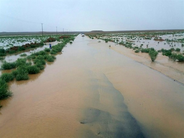 وقوع سیلاب در جاده «آبمال» به «دق بهلول» سرخس+ تصاویر