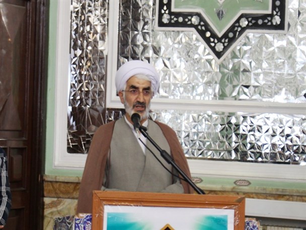 روحانیت متعلق به همه جامعه است / هر جایی که روحانیت حضور داشت ما به سمت خرافات نرفتیم