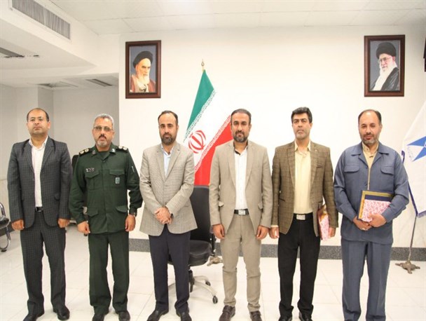 تکریم و معارفه مسئولان دفتر بسیج دانشجویی دشتستان برگزار شد + عکس