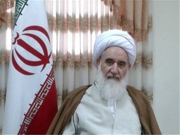 امروز جوانان ما گرفتار سبک زندگی وارداتی هستند