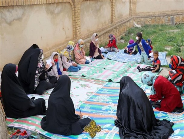 بساط کسب و کار رایگان در روستاهای محروم/جهادگرانی که غبار محرومیت از چهره روستاها را کم می کنند+تصاویر