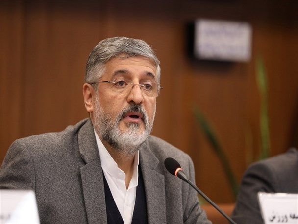 پولادگر: هیچ دلیلی برای ترک زادگاه و کشورمان قابل‌قبول نیست/ به‌دنبال حل محدودیت حضور ۳ دوره‌ای روسای فدراسیون‌ها هستیم!