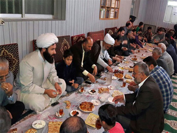 میهمان سفره الهی با رنگ و بوی سادگی