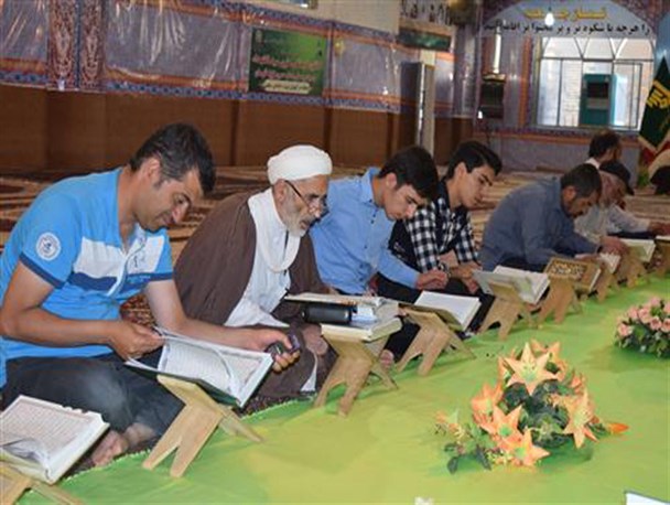 ماه رمضان ماه انس با خدا، بخشش گناهان و حمایت از نیازمندان است