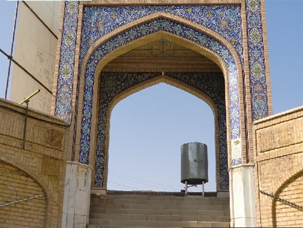 آغاز به کار طرح بهسازی و همسطح‌سازی آرامستان فیض (ره) کاشان