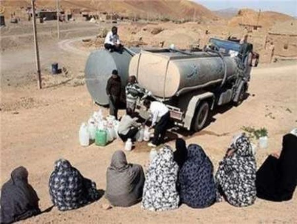 قطعی آب در برخی مناطق نهبندان وجود دارد/ 9 هزار روستایی نهبندانی چشم انتظار تانکرهای آب