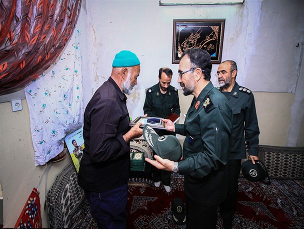 خانواده‎های شهدا و ایثارگران مایه فخر ملت ایران هستند/ صبر و بردباری خانواده شهدا به اندازه خون عزیزانشان، دشمن را خوار و ذلیل کرده است
