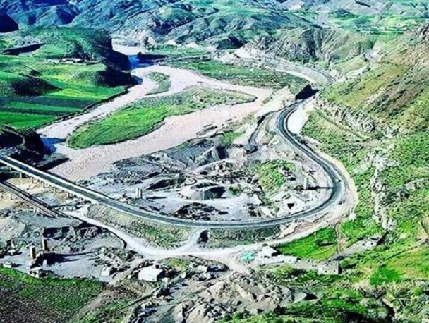 تصاویری دیدنی از رودخانه همیشه طلایی"قزل اوزن"