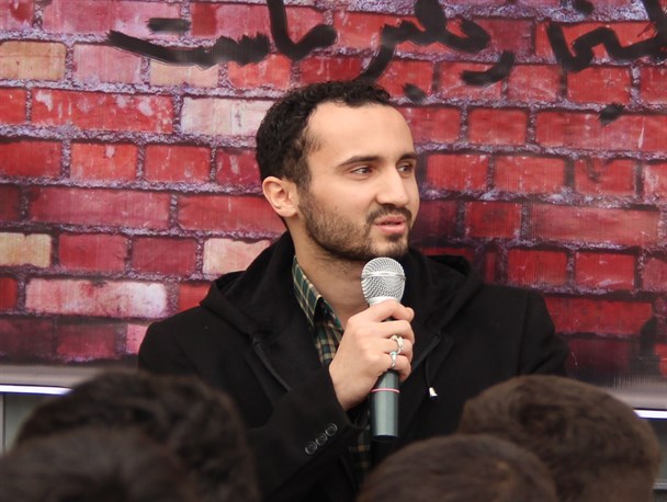 مدعیان غیرتمندی به خروش آمده اند!