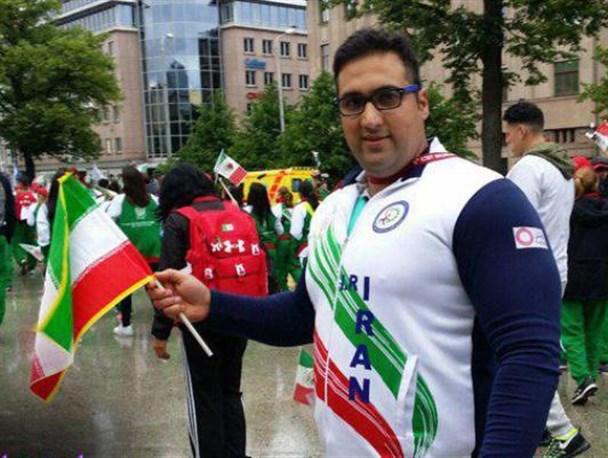 ورزشکار کرمانشاهی در ماده پرتاب چکش طلا گرفت/ تقدیم مدال به شهدای مدافع حرم