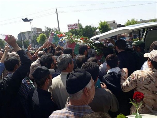 استقبال باشکوه روزه‌داران تاکستانی از شهید "محمدرضایی"