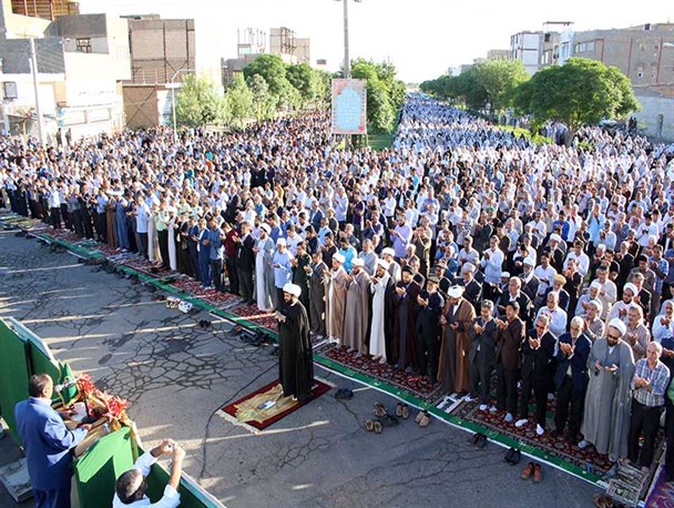 گزارش تصویری/ اقامه نماز عید فطر در سرخس