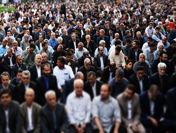 صف اتحاد آذربایجانی‌ها بعد از پایان یک ماه بندگی و عبودیت/ تجلی شکوه اسلام در قلب شمالغرب ایران + تصاویر