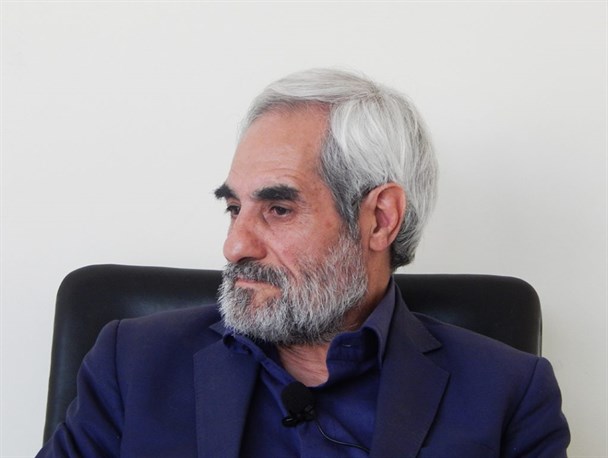 عامل بازگشت استاد شهریار به خوشنویسی/ اهدای چهارصد قطعه اثر به مرکز اسناد ملی