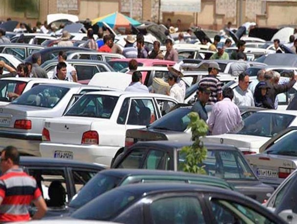 سایت‌های فروش، عامل اصلی قیمت‌های بی‌حساب و کتاب در بازار خودرو/مسئولان پاسخگو باشند
