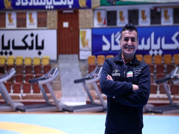 بازگشت آقای خاص به اردوی تیم ملی کشتی فرنگی/ استراحت «بنا» و کادرفنی با عکس یادگاری!