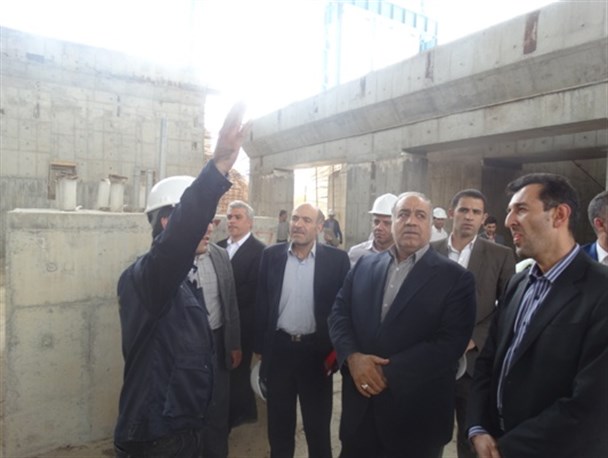 بازدید استاندار لرستان از کارخانه فولاد ازنا