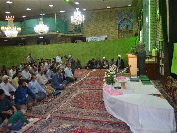 محفل انس با قرآن در مسجد جامع شهر آبسرد برگزار شد