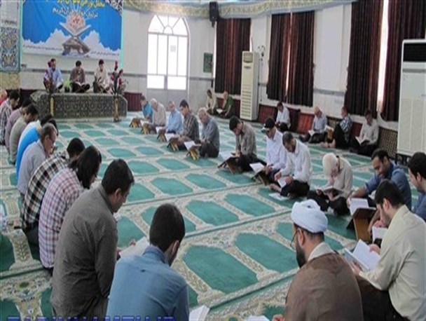 تصاویر/ محفل جزء خوانی قرآن کریم در فاضل آباد