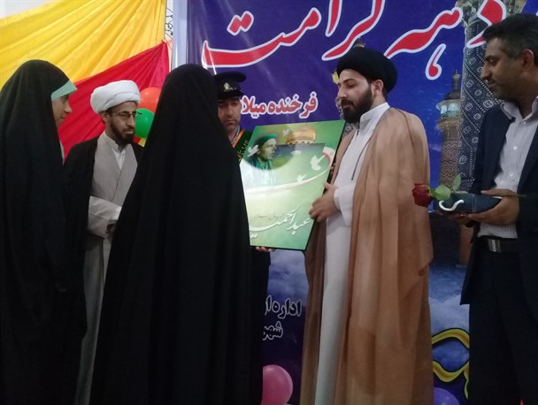 جشن‌ دخترانه «شکوفه‌های نور» در بندرعباس برگزار شد+تصاویر
