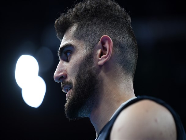 اسماعیل‌نژاد: سرباز وطن هستم و یک سال دیگر از خدمتم باقی مانده/ اسفندیار: مسابقه بسیار سختی برابر لهستان داریم