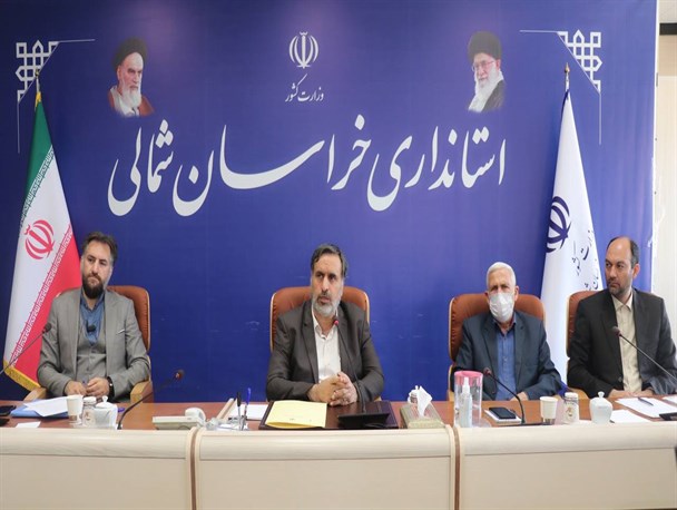 بخشداران، خدمات لازم در روستاها را برای ماندگاری جمعیت فراهم کنند