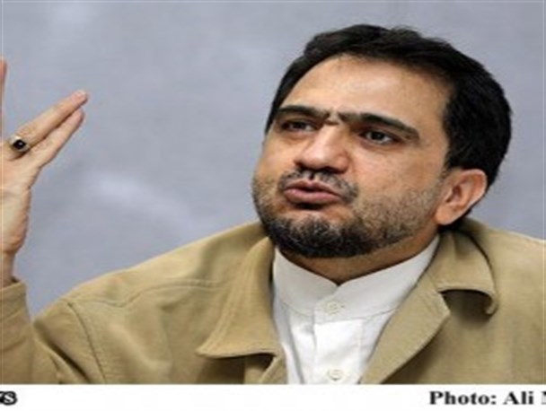 کسانی که دل آرام اند از سر لجاجت سخن می گویند/ به دنبال تکه استخوانی بر سر خوان غربی ها بودن نادیده گرفتن استقلال کشور است