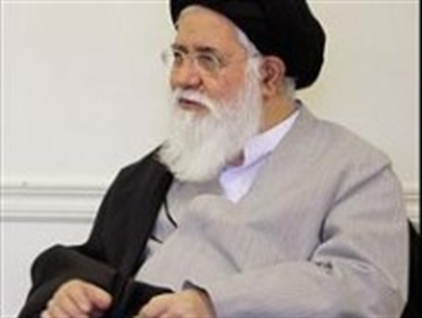 نباید اجازه داد کرامت و منزلت ایثارگران جامعه متزلزل شود